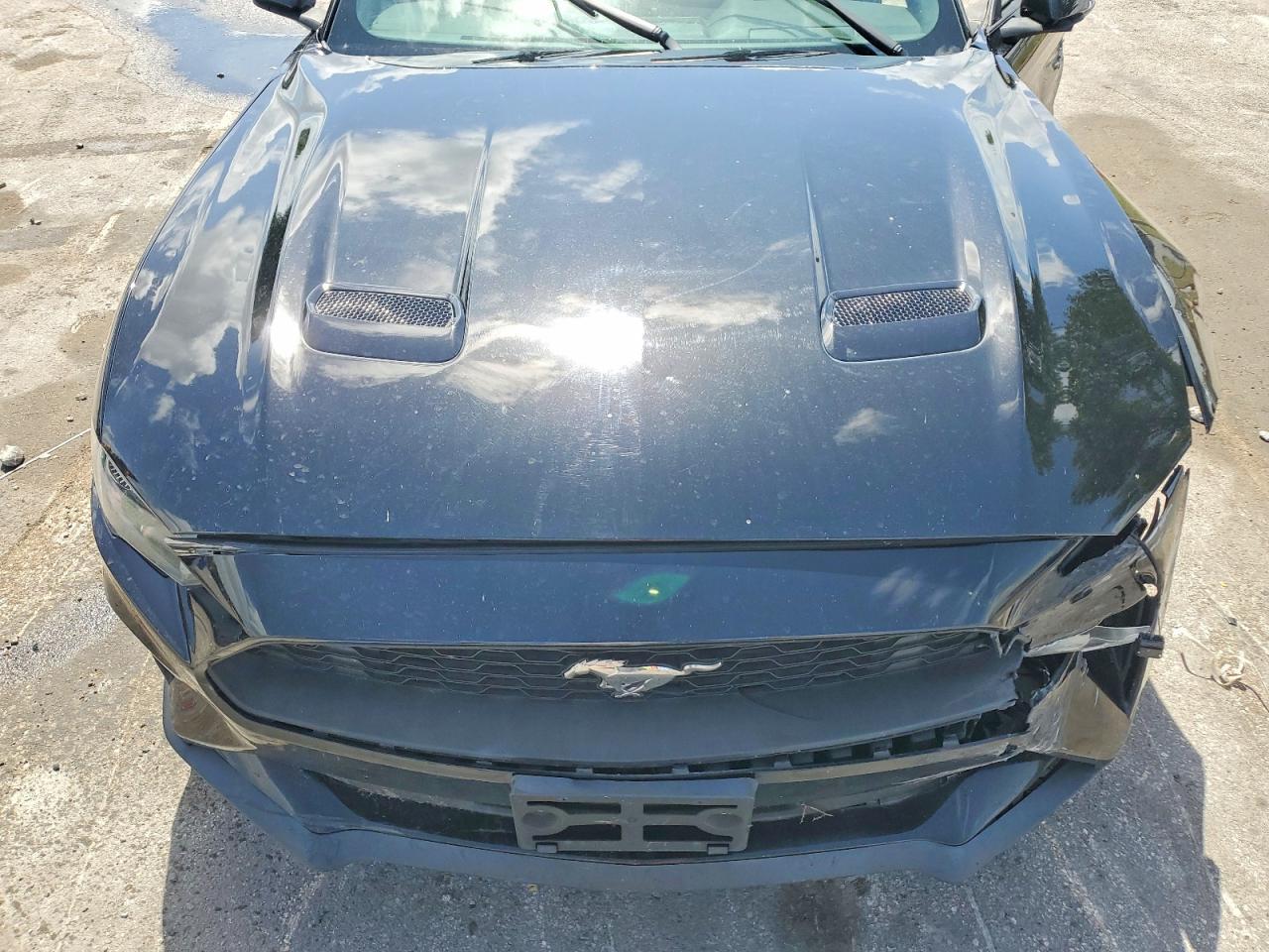 2022 FORD MUSTANG