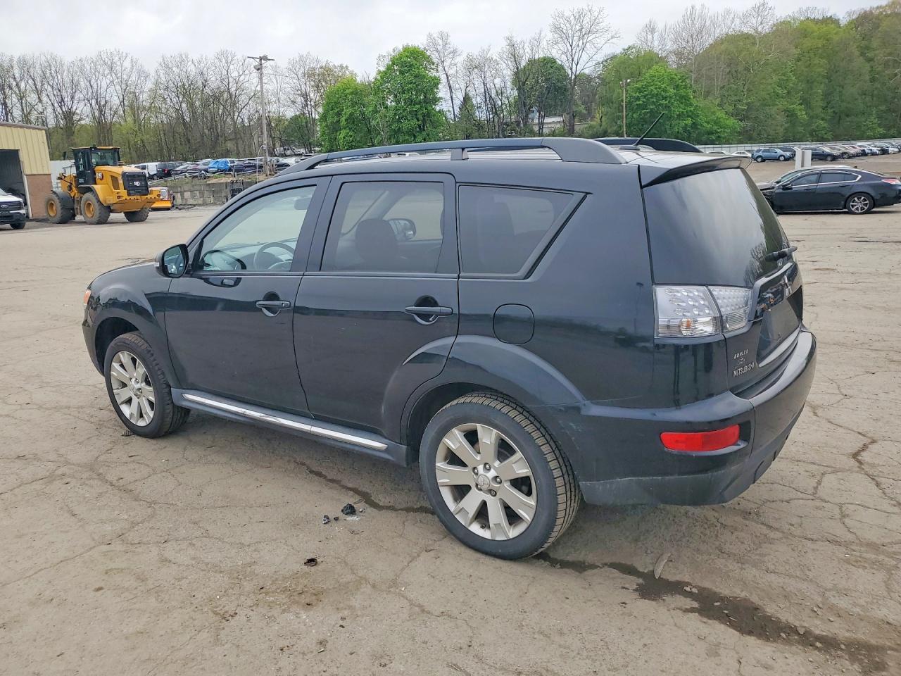 2013 MITSUBISHI outlander