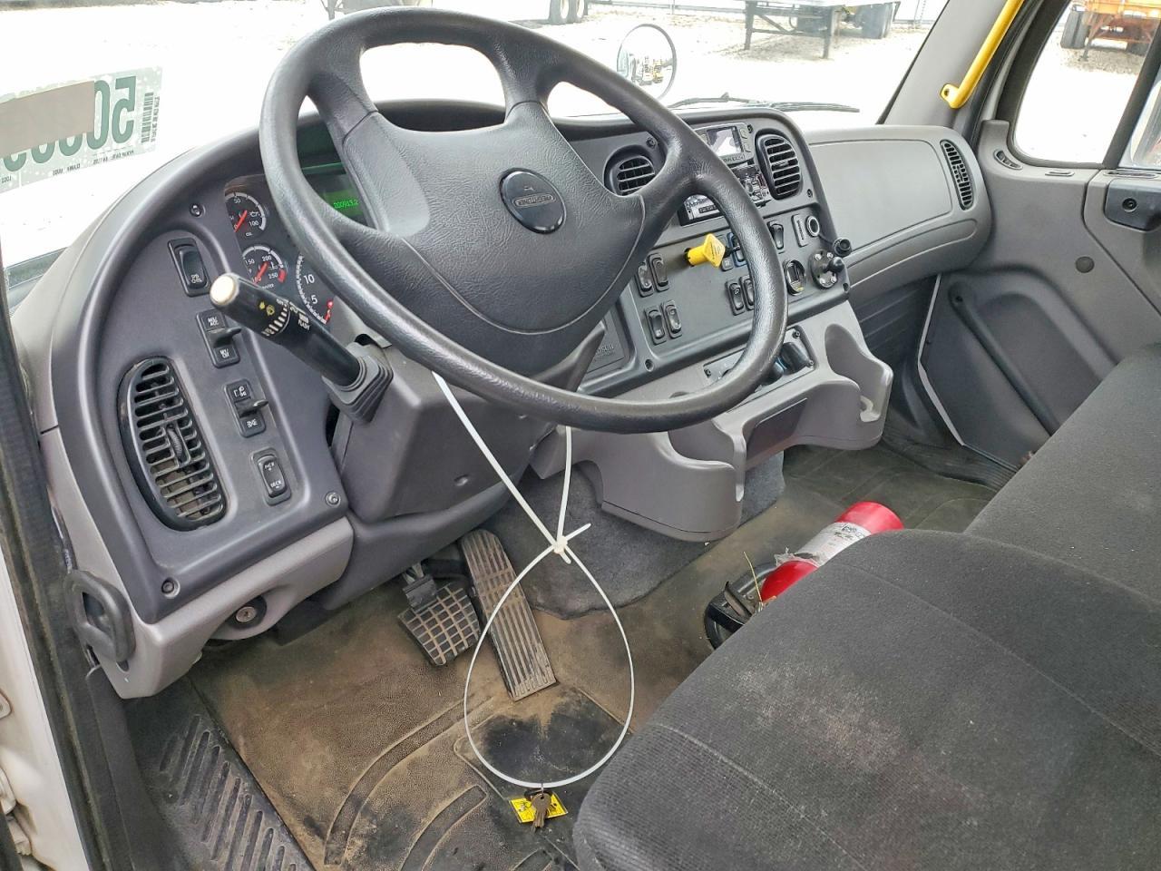 2020 FREIGHTLINER M2