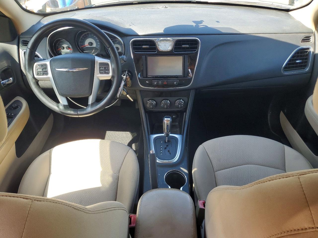 2012 CHRYSLER 200