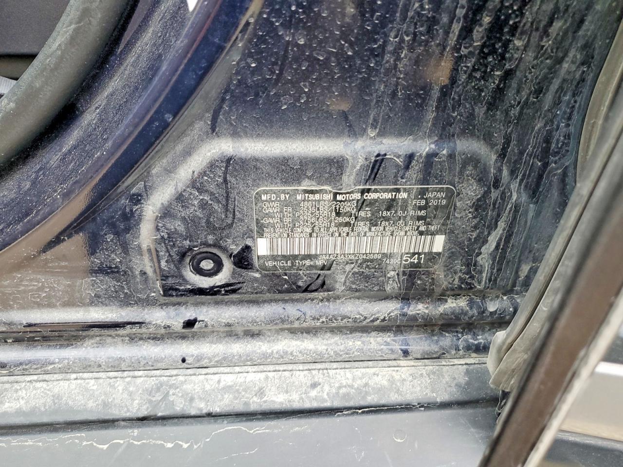 2019 MITSUBISHI outlander