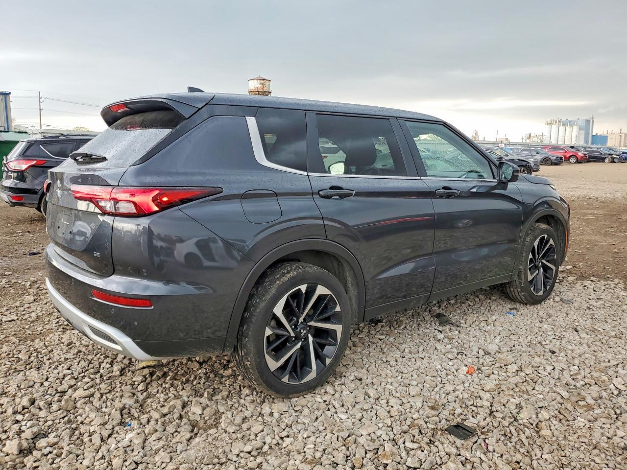2024 MITSUBISHI outlander