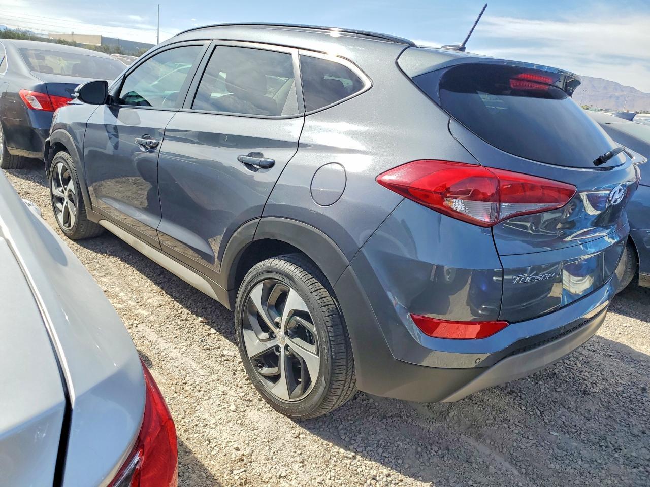 2017 HYUNDAI TUCSON