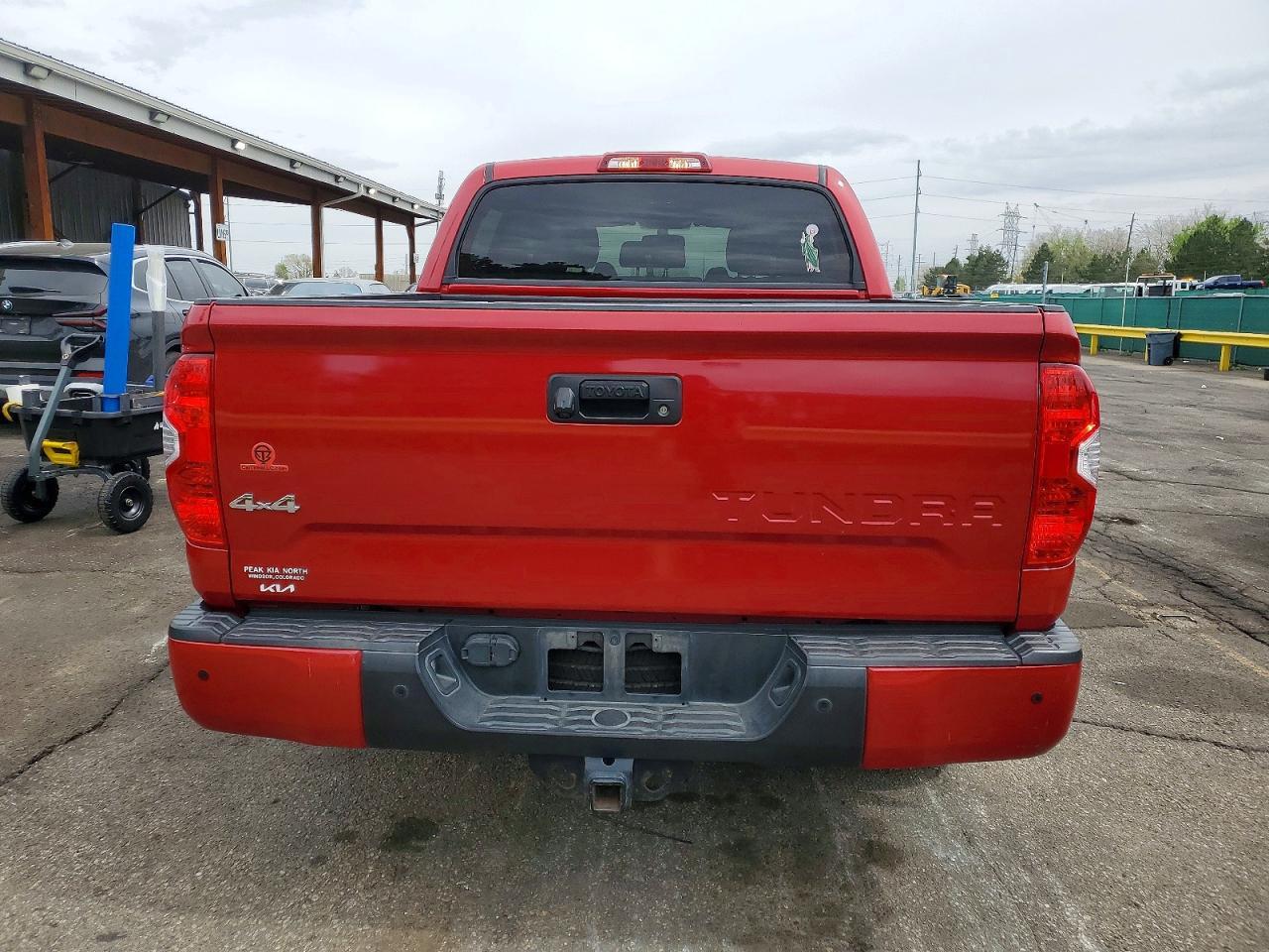 2016 TOYOTA TUNDRA