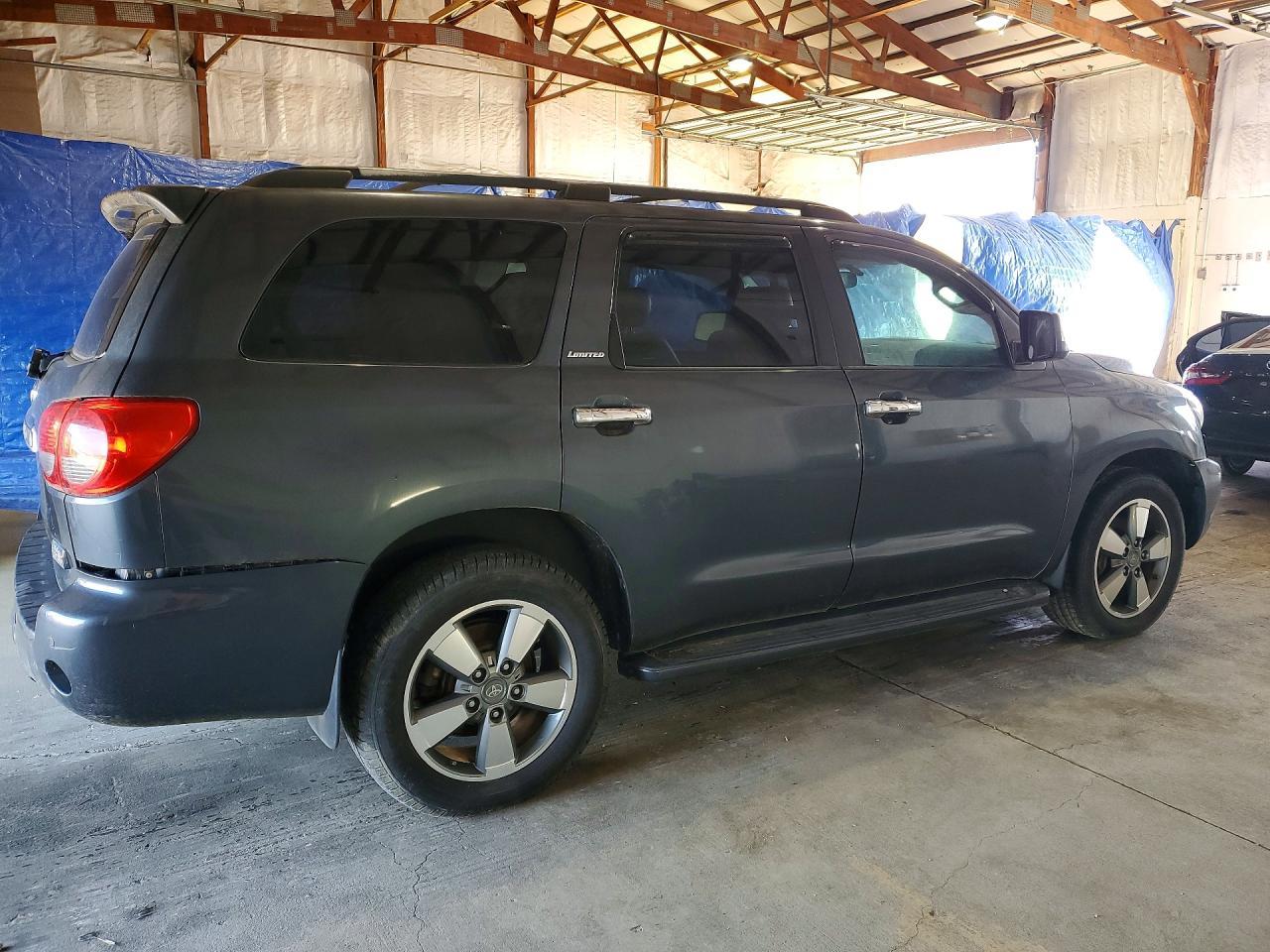 2008 TOYOTA Sequoia