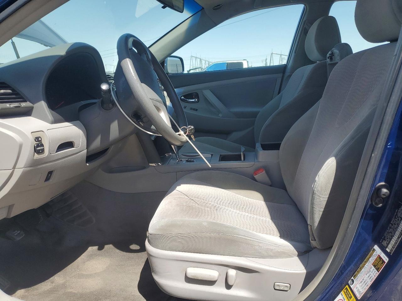 2010 TOYOTA CAMRY