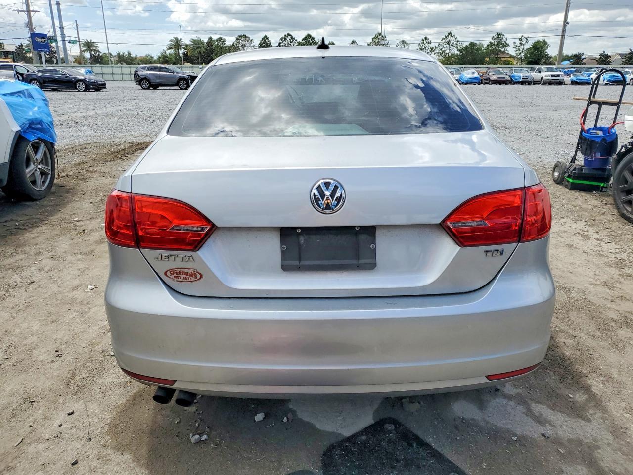 2013 VOLKSWAGEN JETTA