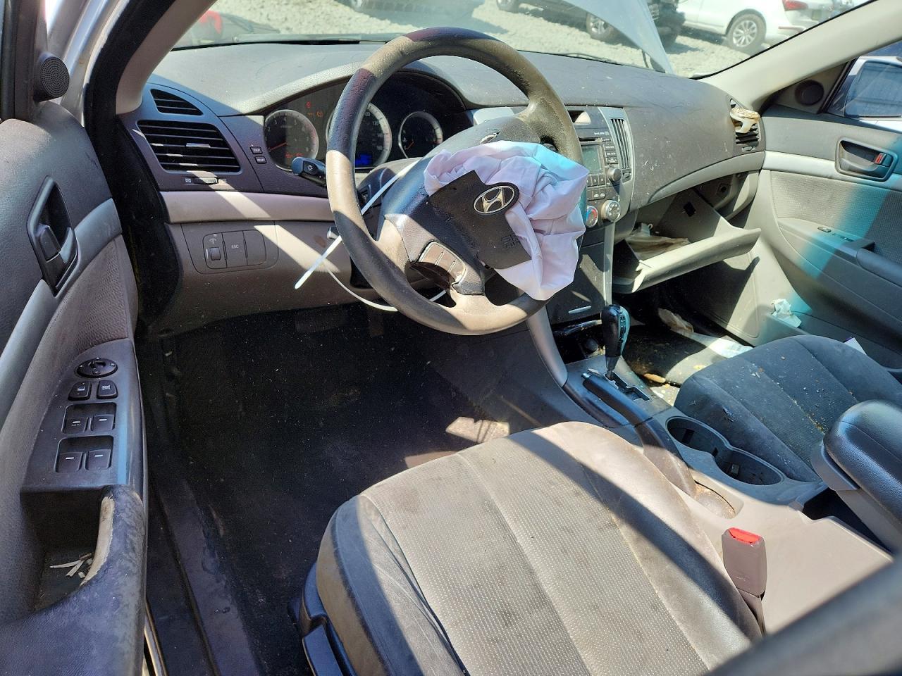 2010 HYUNDAI SONATA