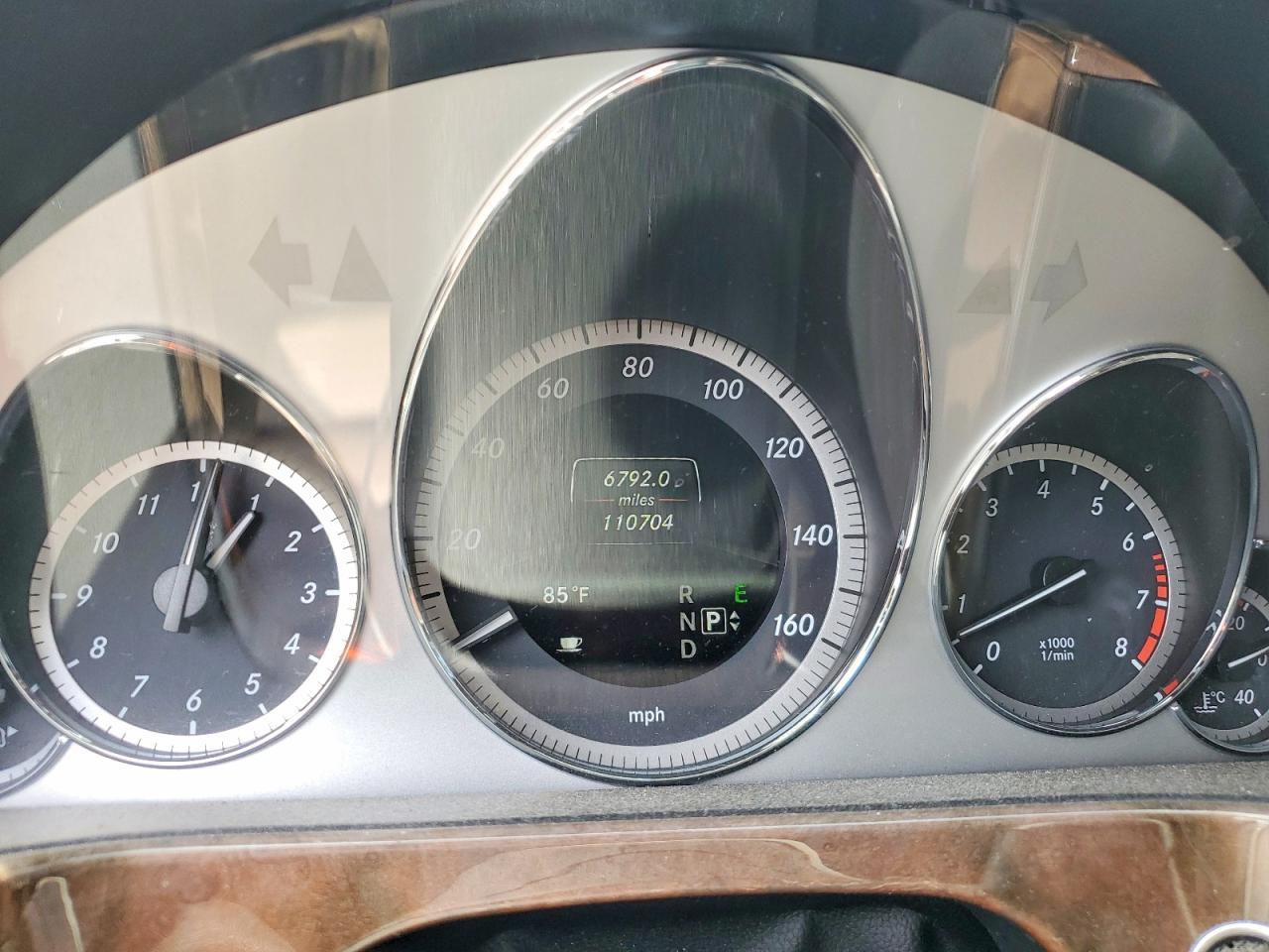 2013 MERCEDES-BENZ E-Class