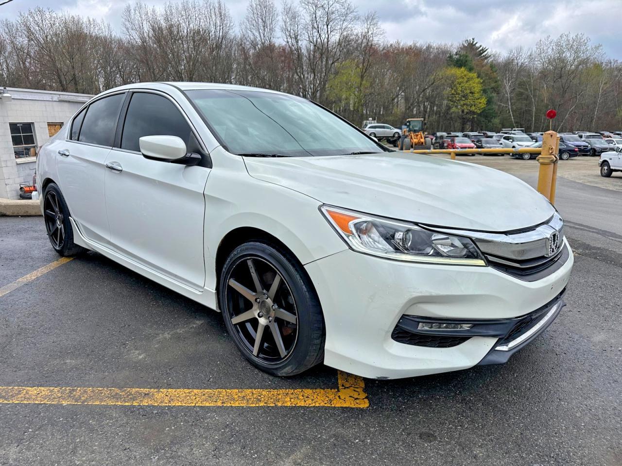 2017 HONDA ACCORD