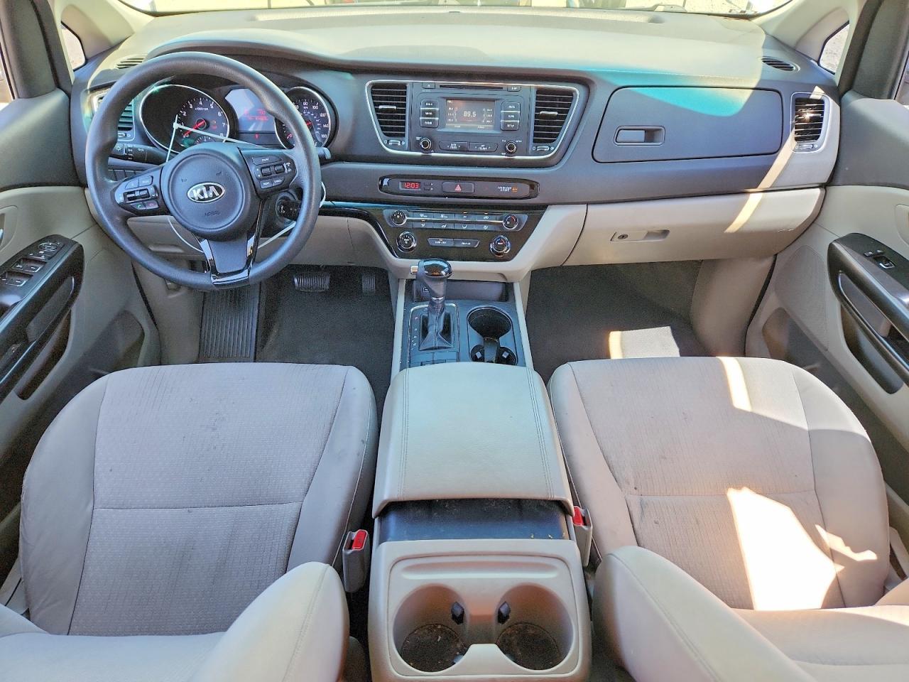 2016 KIA SEDONA
