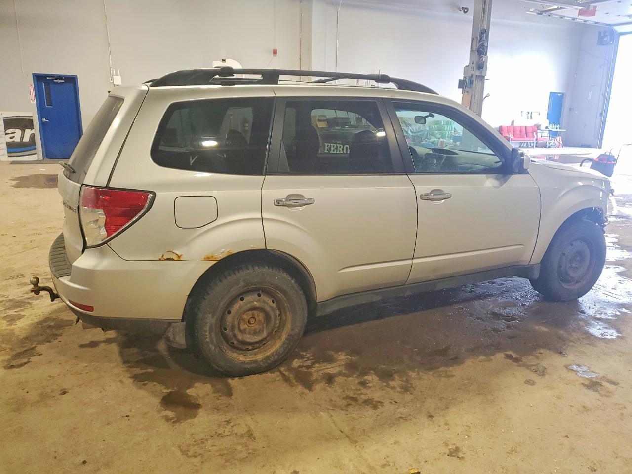 2011 SUBARU FORESTER