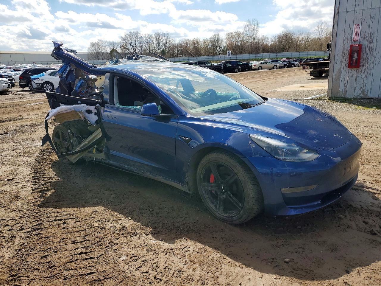 2021 TESLA MODEL 3