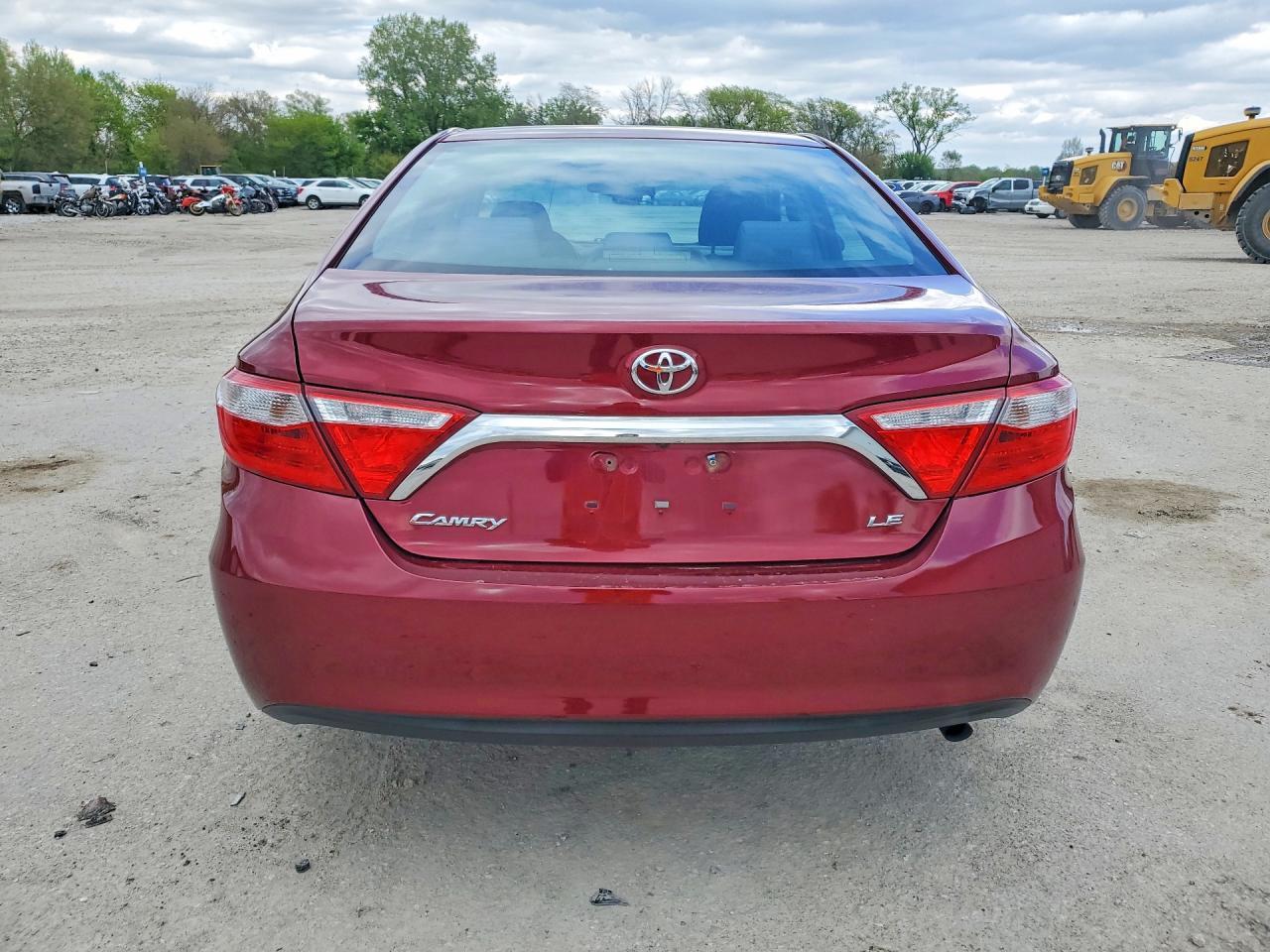 2016 TOYOTA CAMRY
