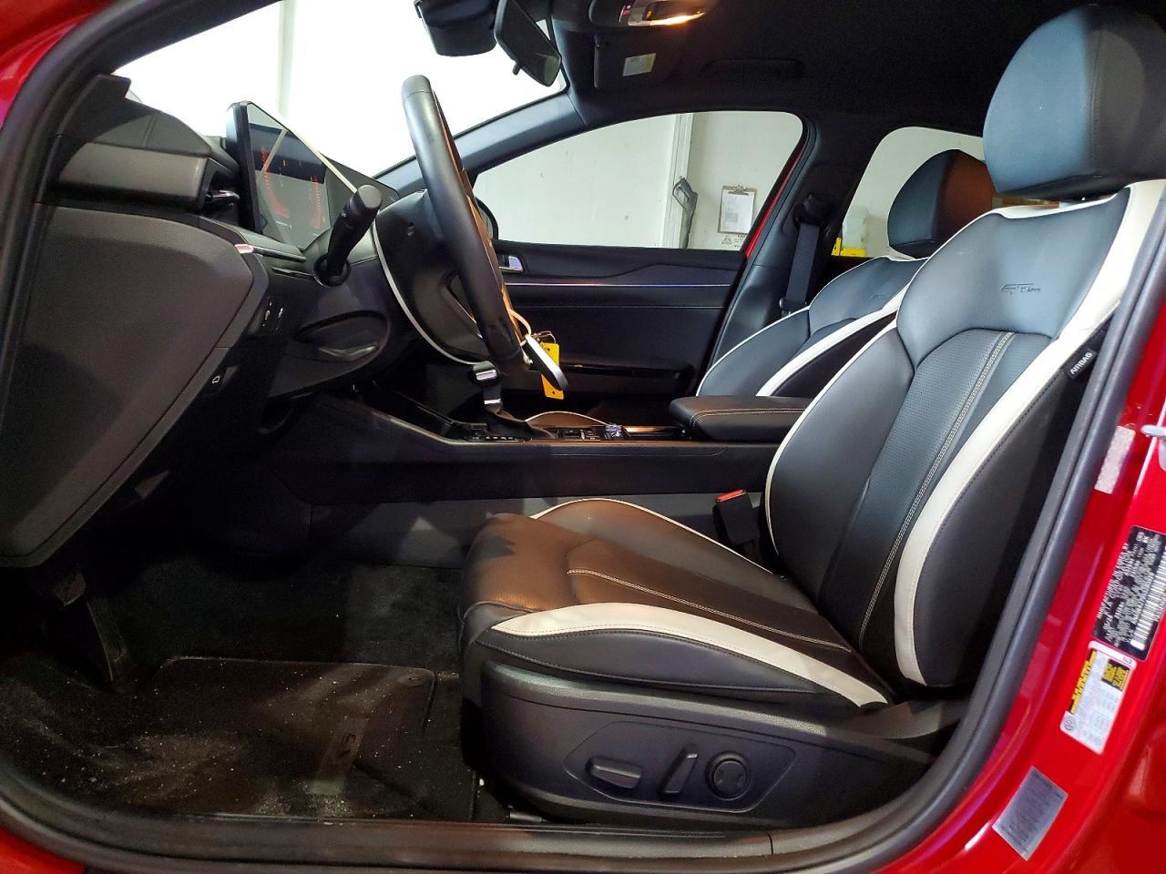 2025 KIA K5