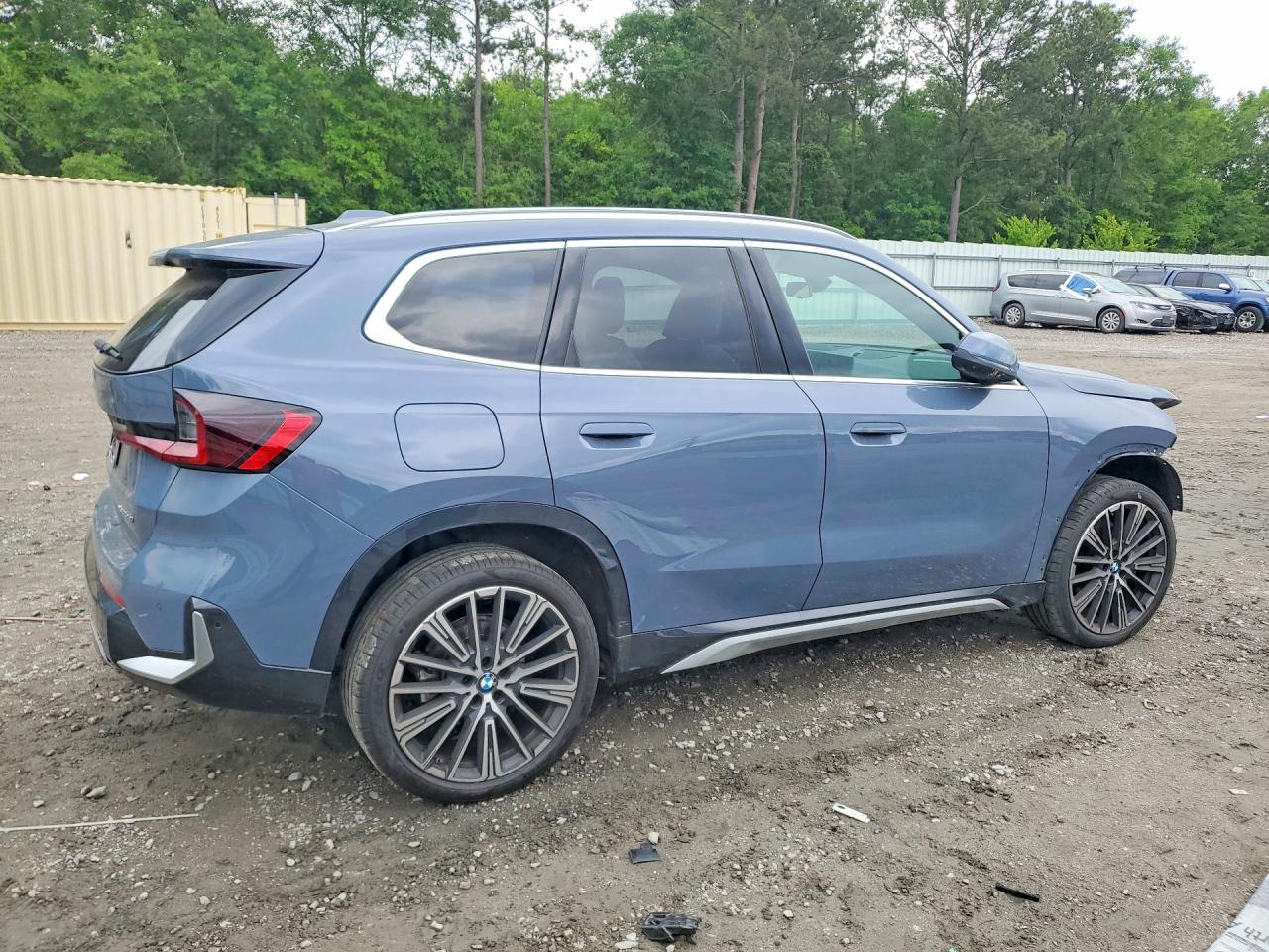 2025 BMW X1