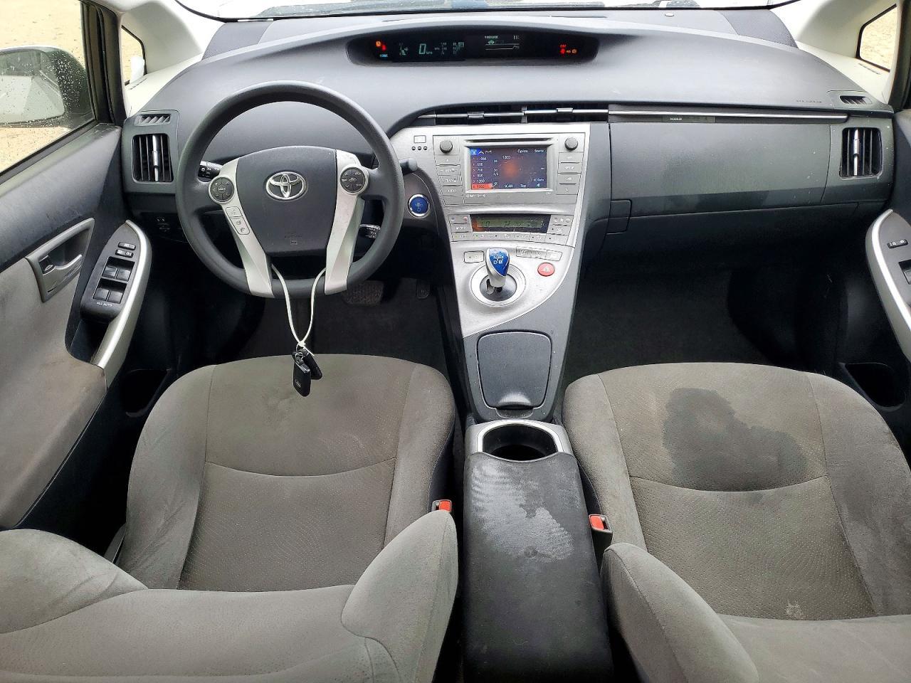 2015 TOYOTA PRIUS