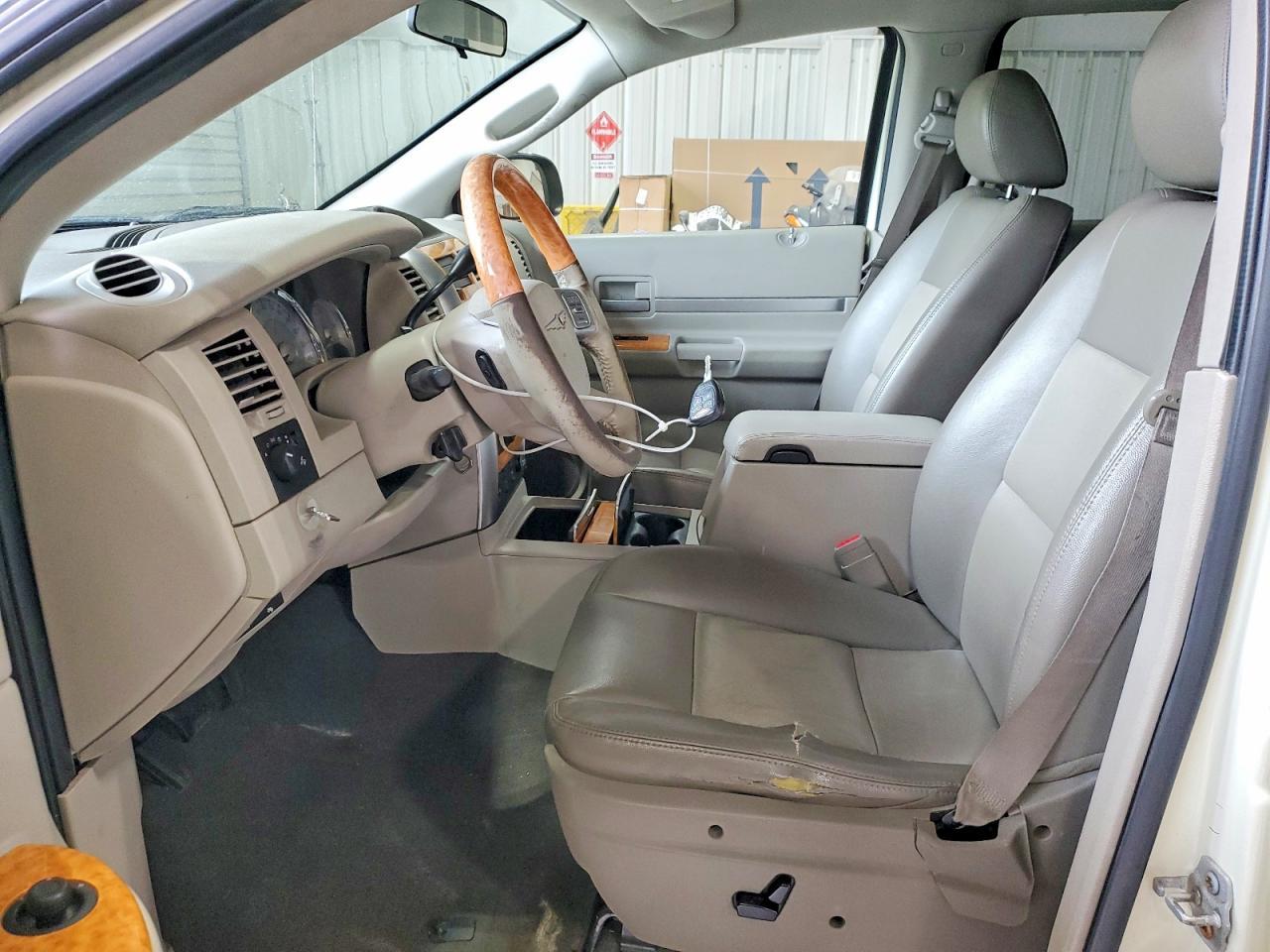 2009 CHRYSLER Aspen