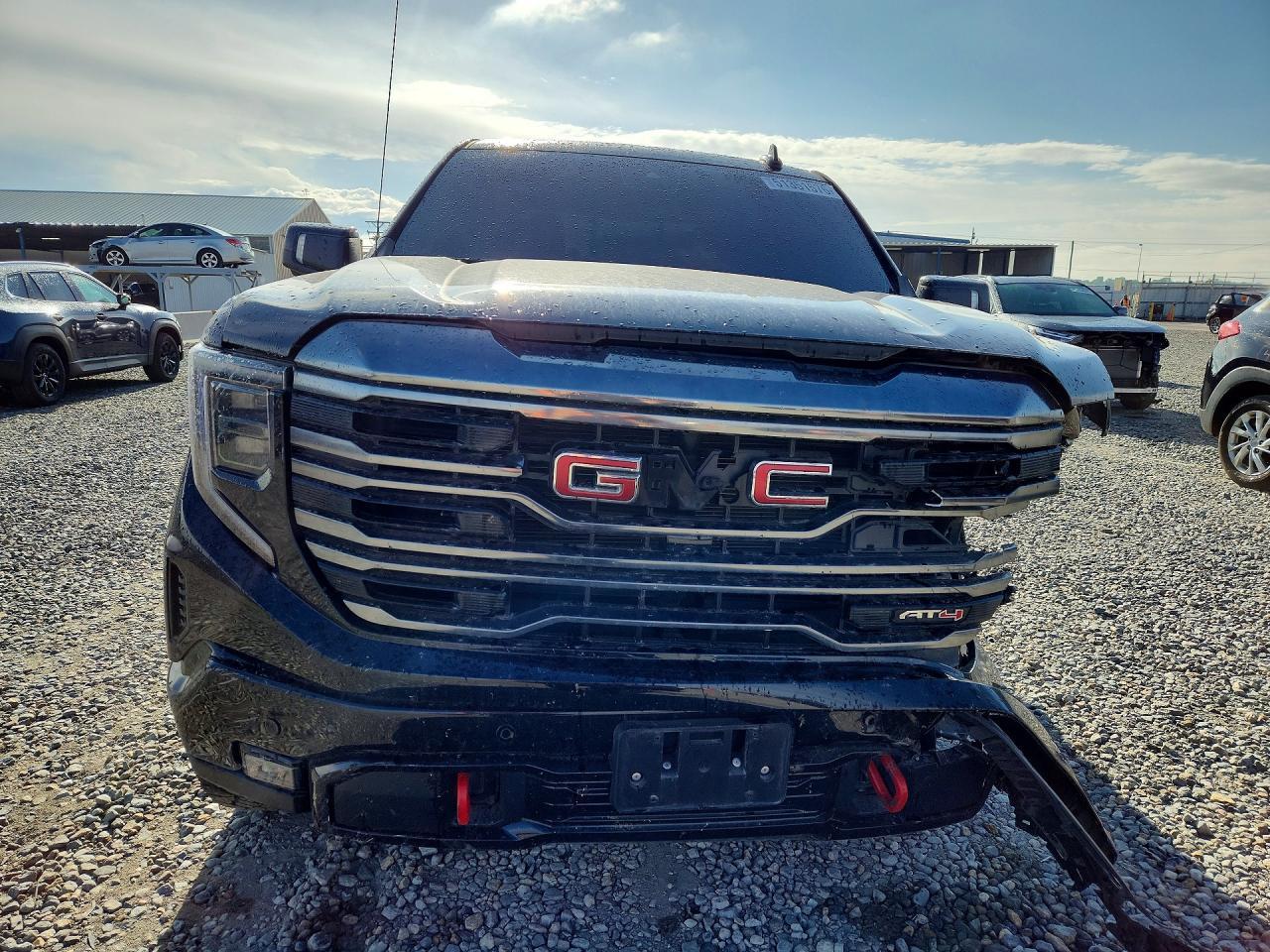 2024 GMC Sierra