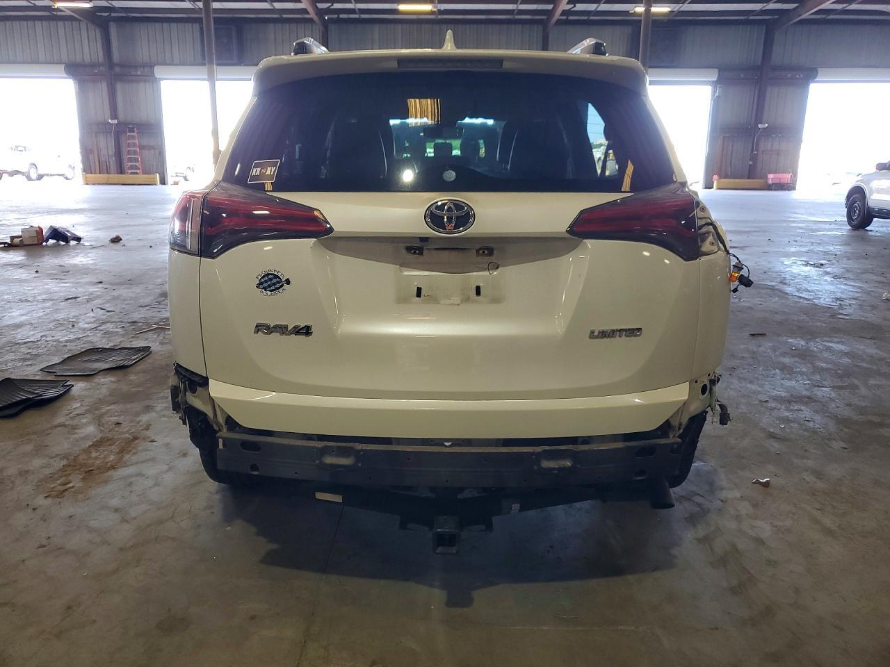 2016 TOYOTA RAV4