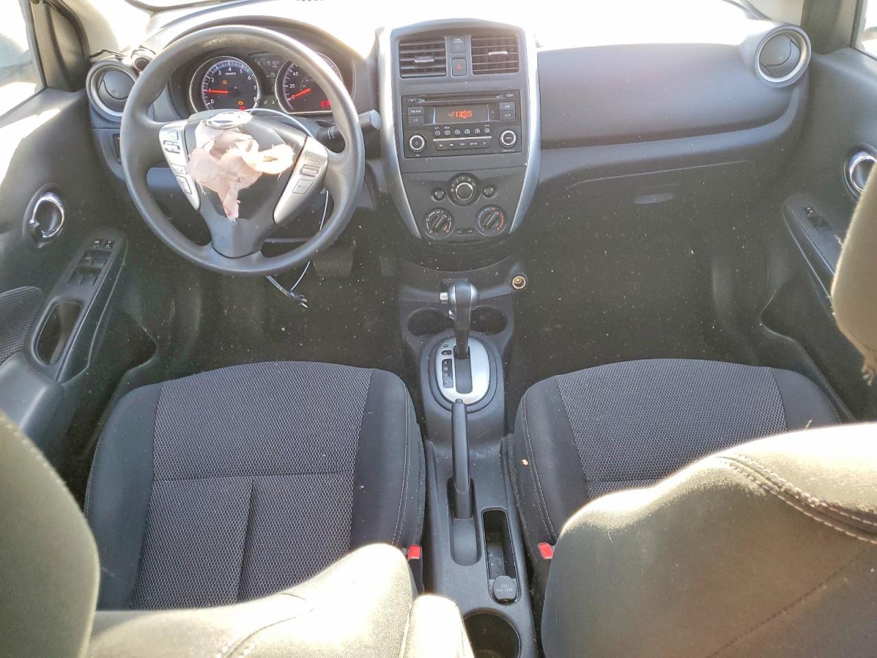 2017 NISSAN VERSA
