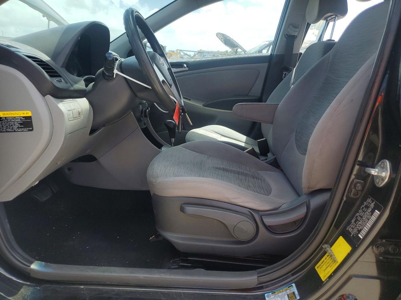 2016 HYUNDAI ACCENT