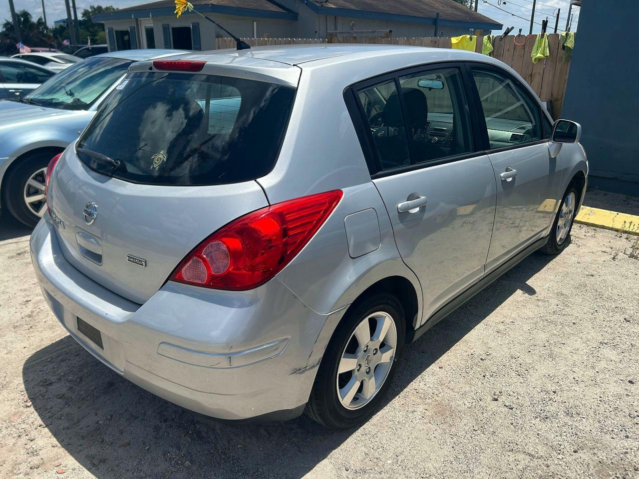 2012 NISSAN VERSA