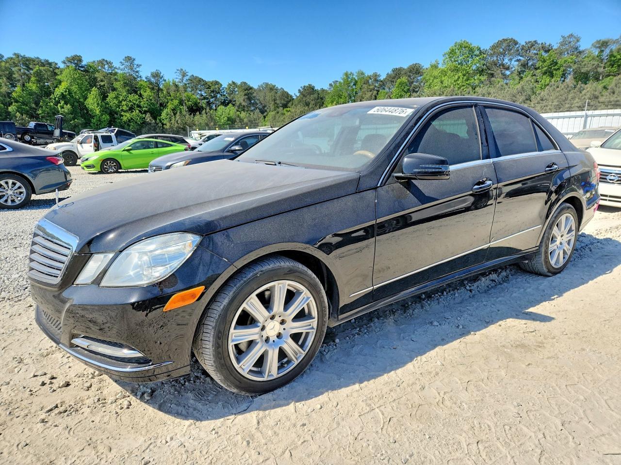 2013 MERCEDES-BENZ E-Class