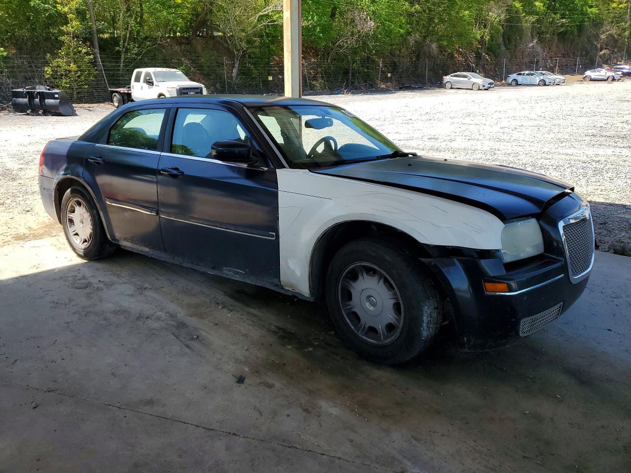 2005 CHRYSLER 300