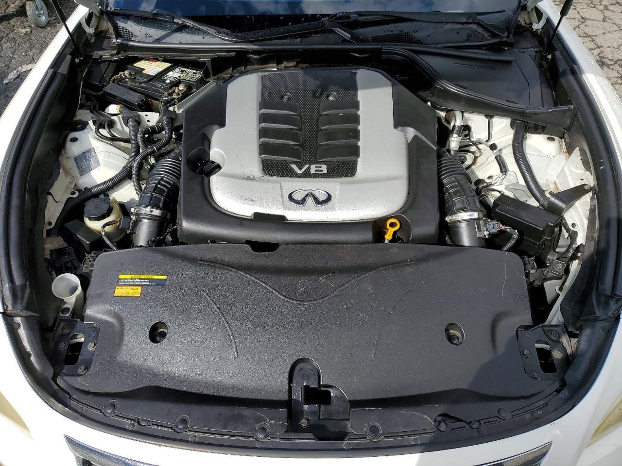 2011 INFINITI M56