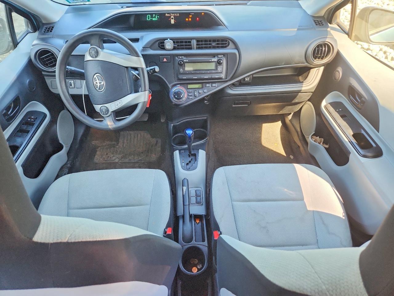 2012 TOYOTA PRIUS
