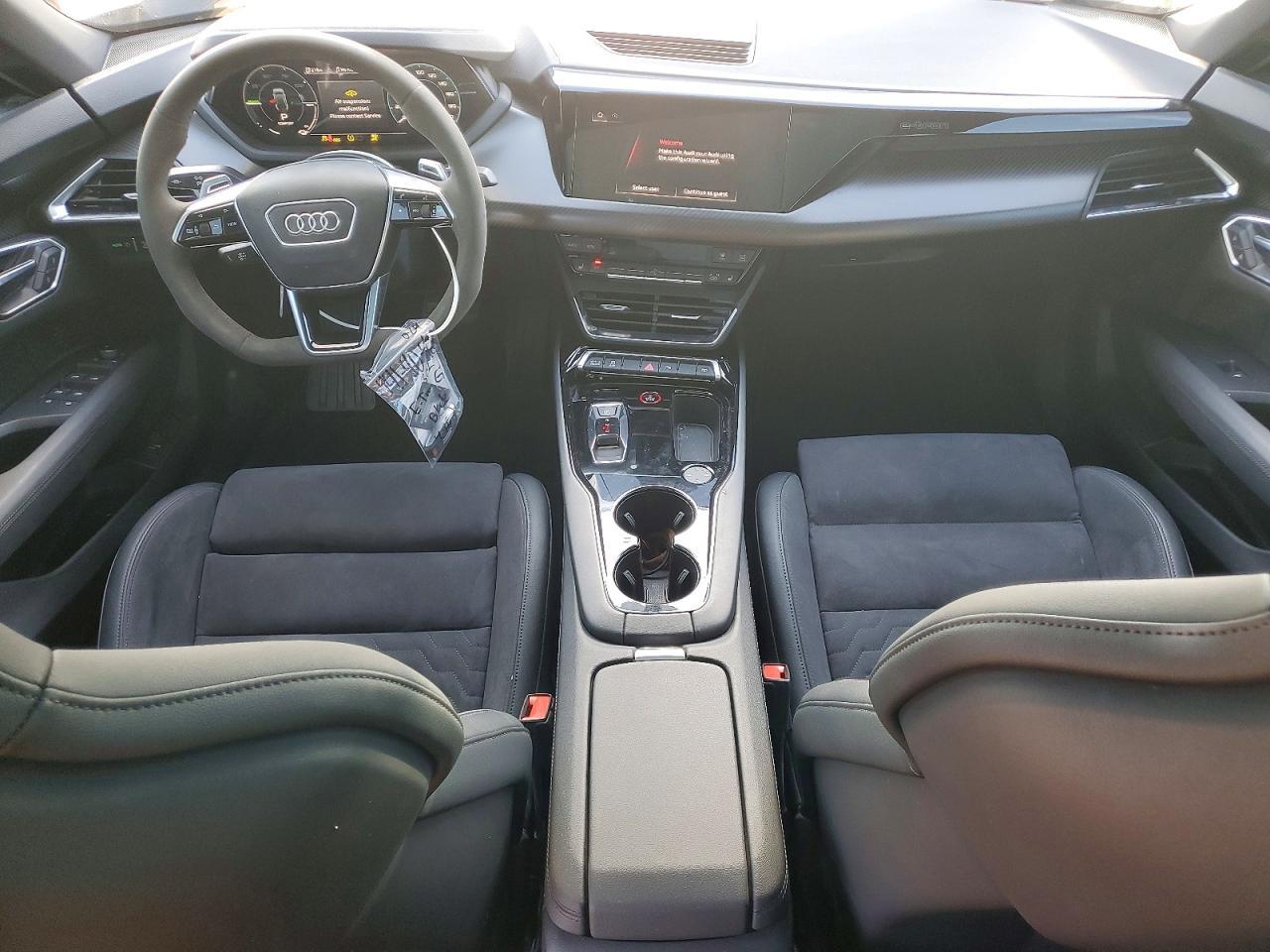 2022 AUDI e-tron GT
