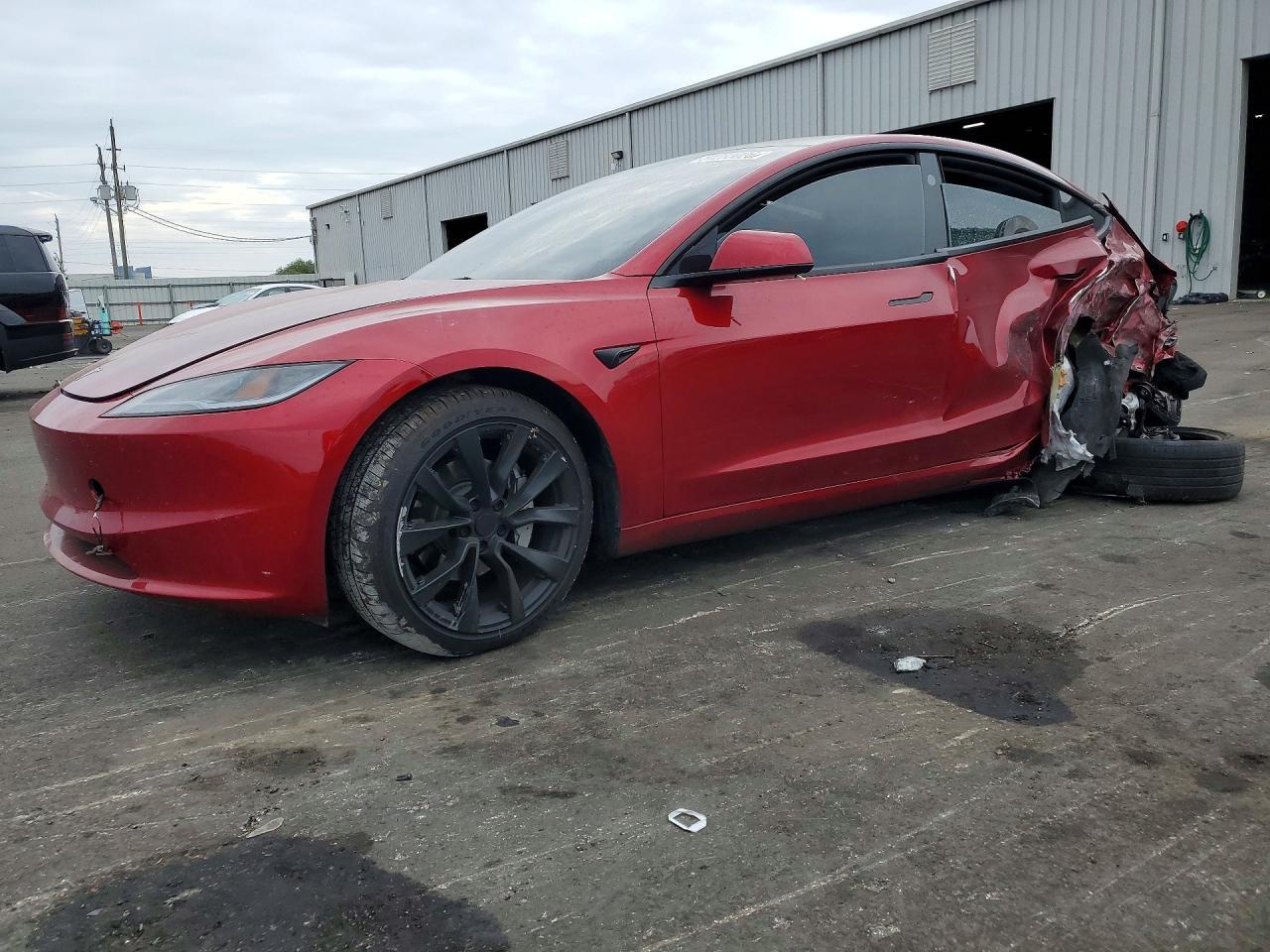 2025 TESLA MODEL 3
