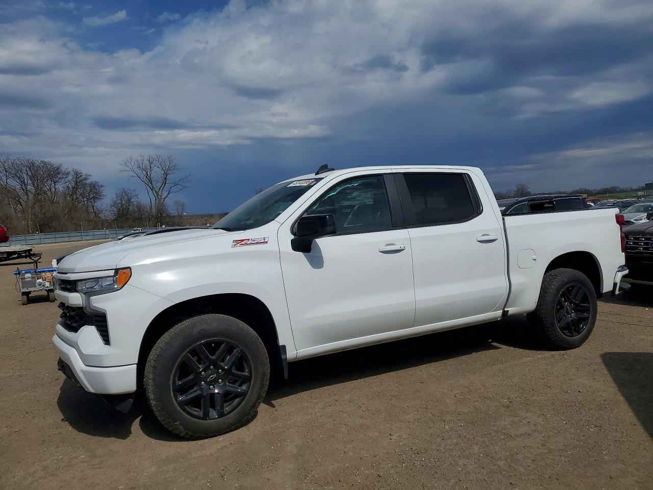 2024 CHEVROLET Silverado