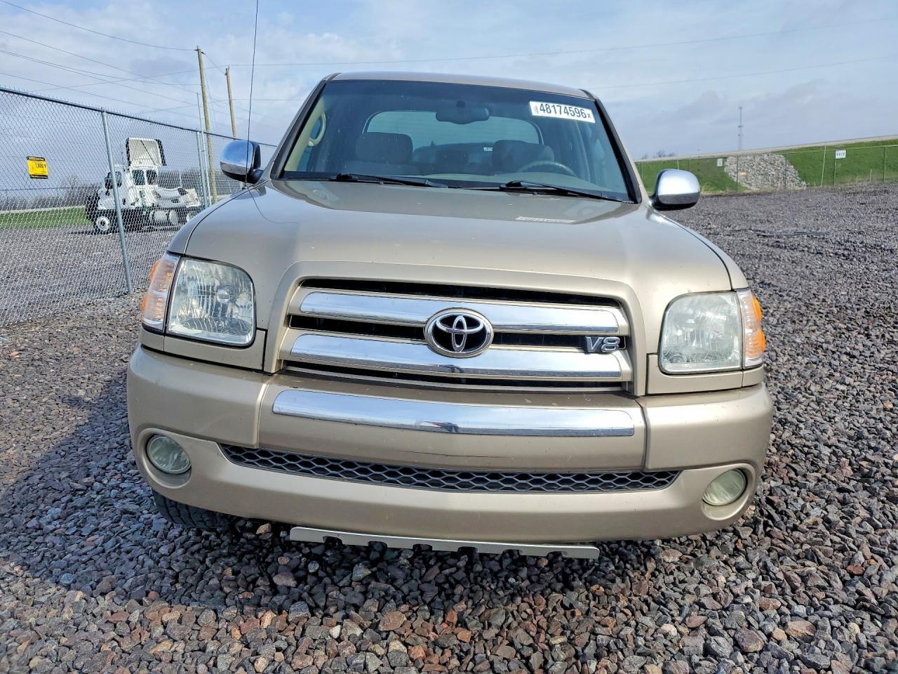 2004 TOYOTA TUNDRA
