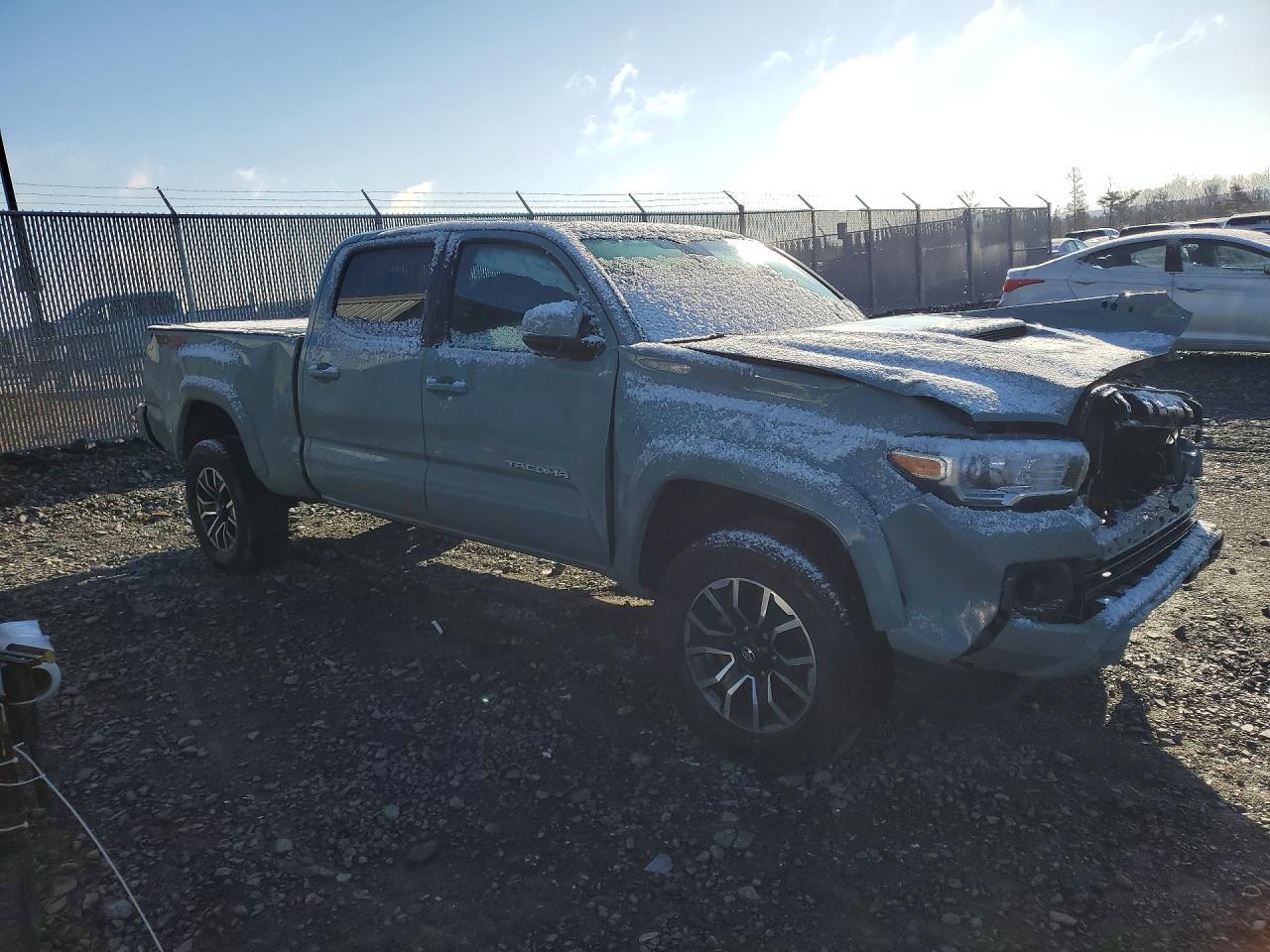 2022 TOYOTA TACOMA