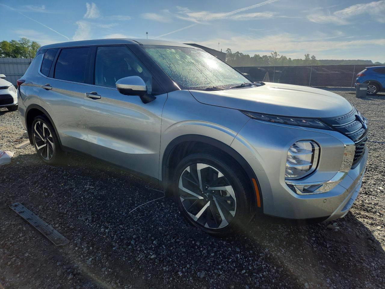 2022 MITSUBISHI outlander