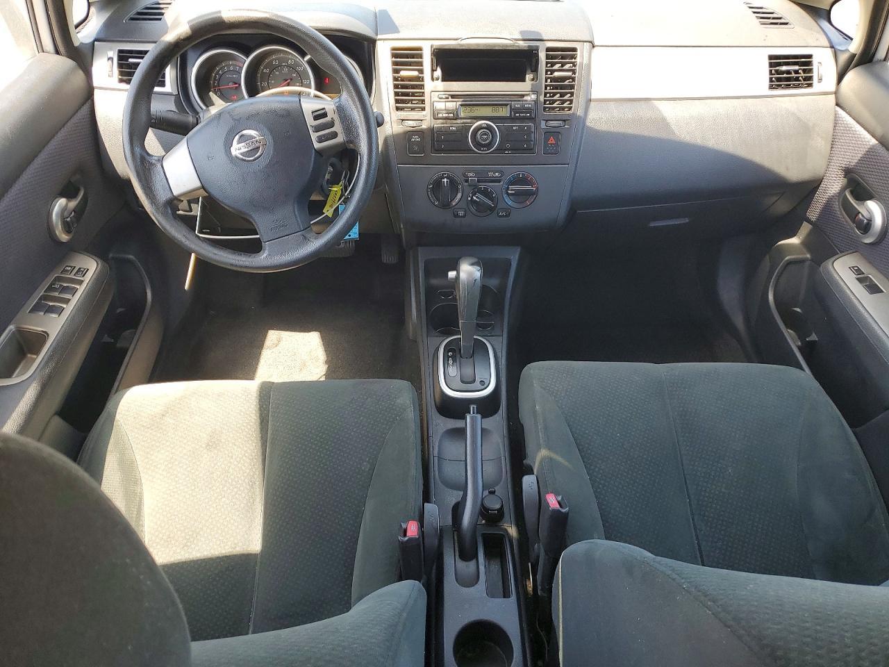 2010 NISSAN VERSA