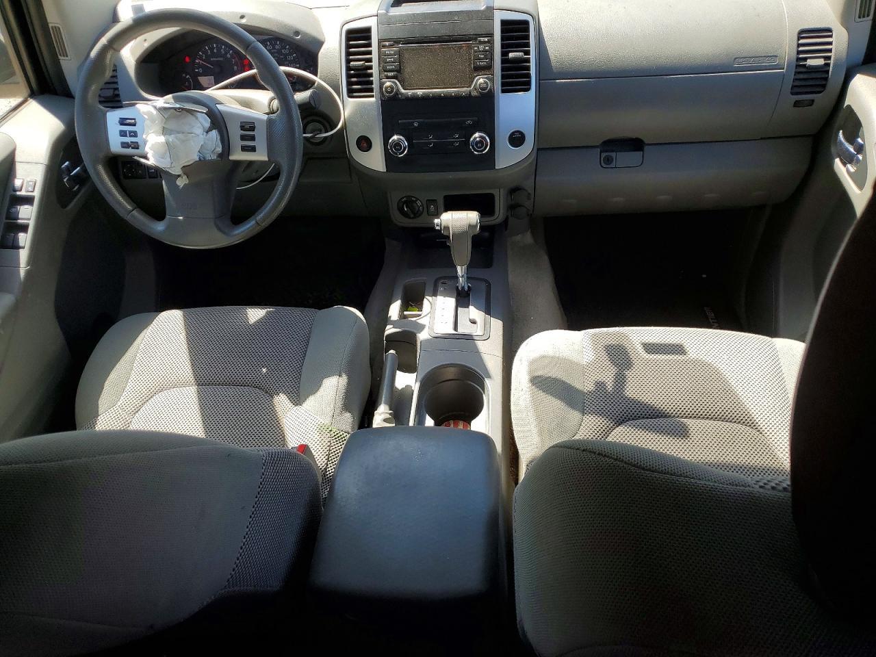 2015 NISSAN Frontier