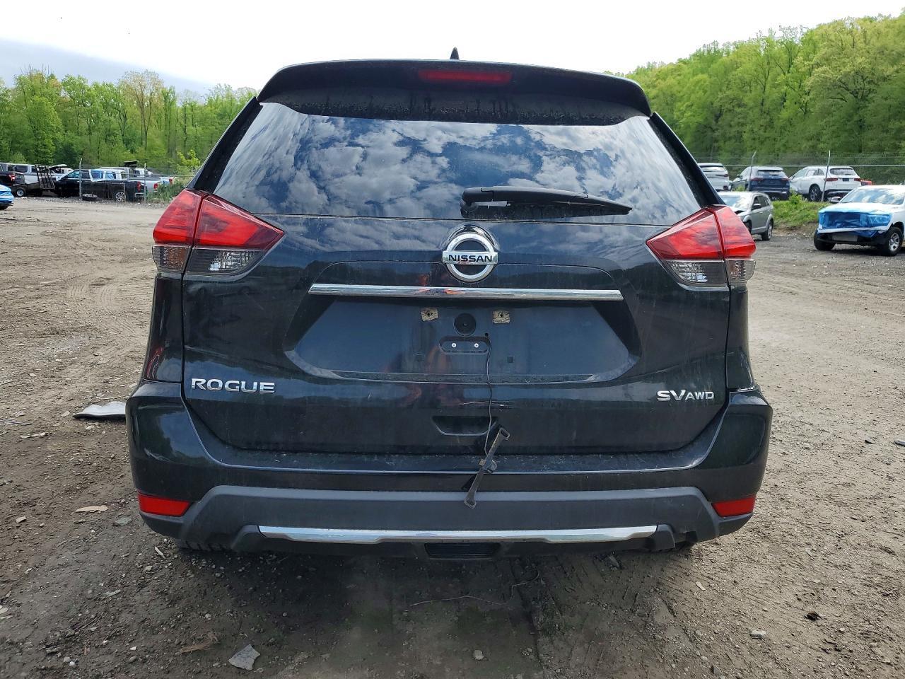 2017 NISSAN ROGUE