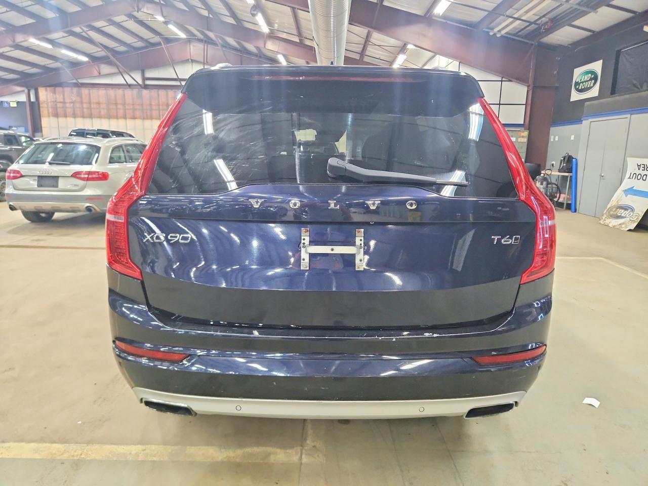2016 VOLVO XC90