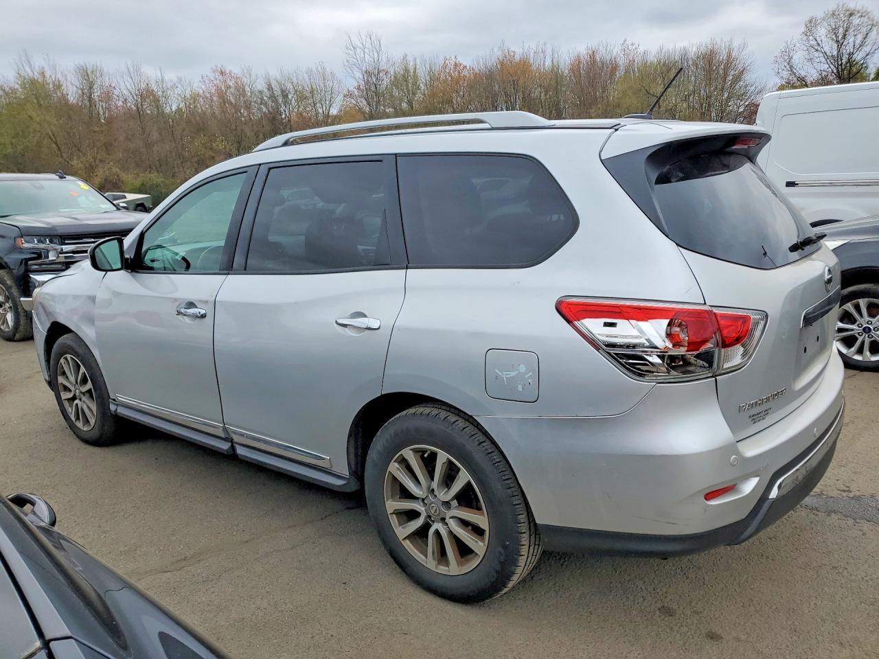 2014 NISSAN PATHFINDER