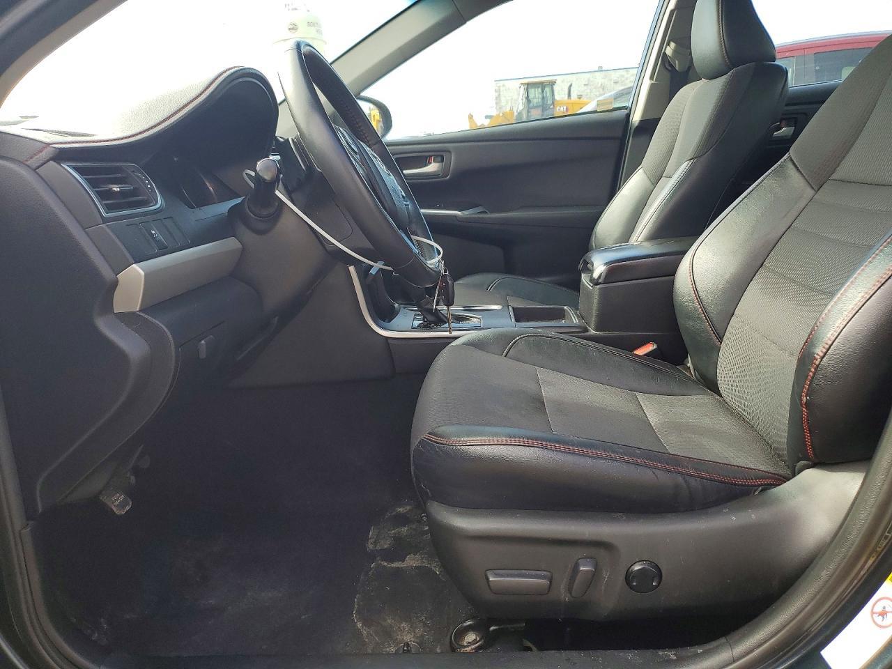 2017 TOYOTA CAMRY