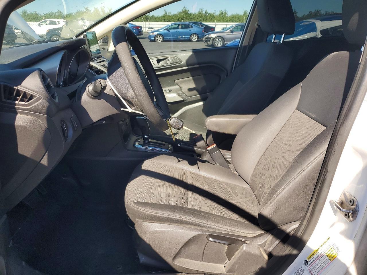 2012 FORD Fiesta