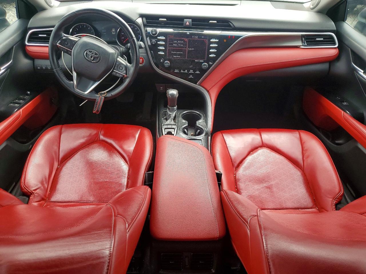 2018 TOYOTA CAMRY