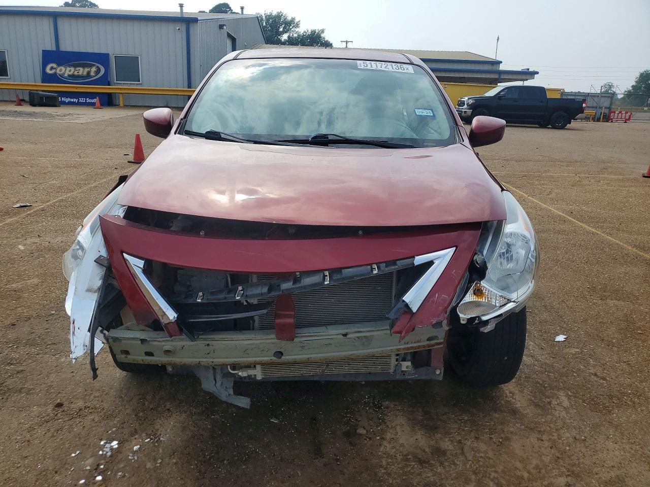 2018 NISSAN VERSA