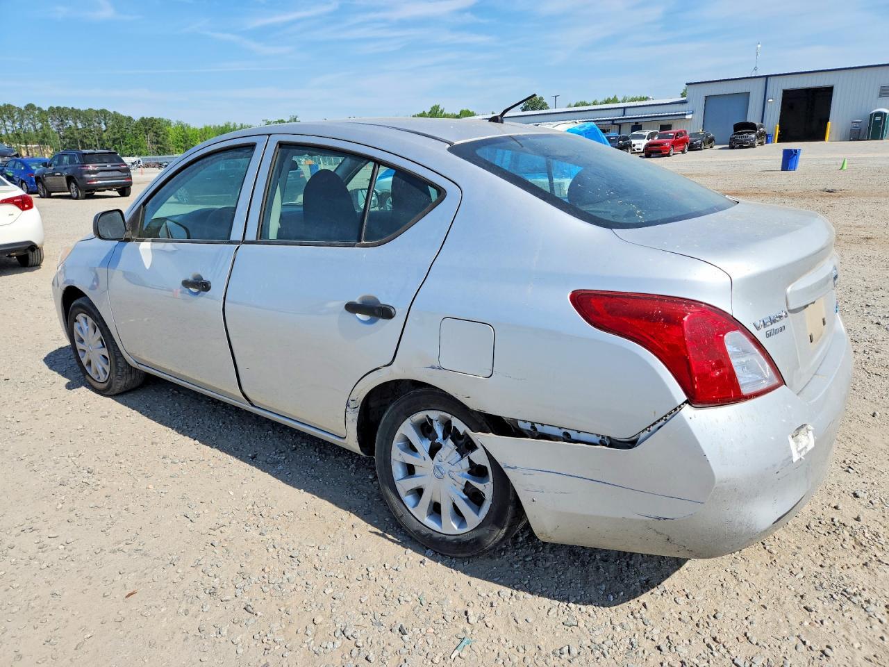 2013 NISSAN VERSA