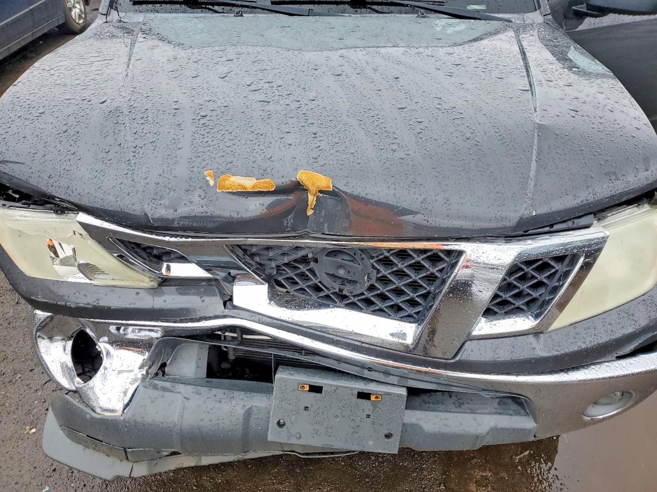 2011 NISSAN Frontier