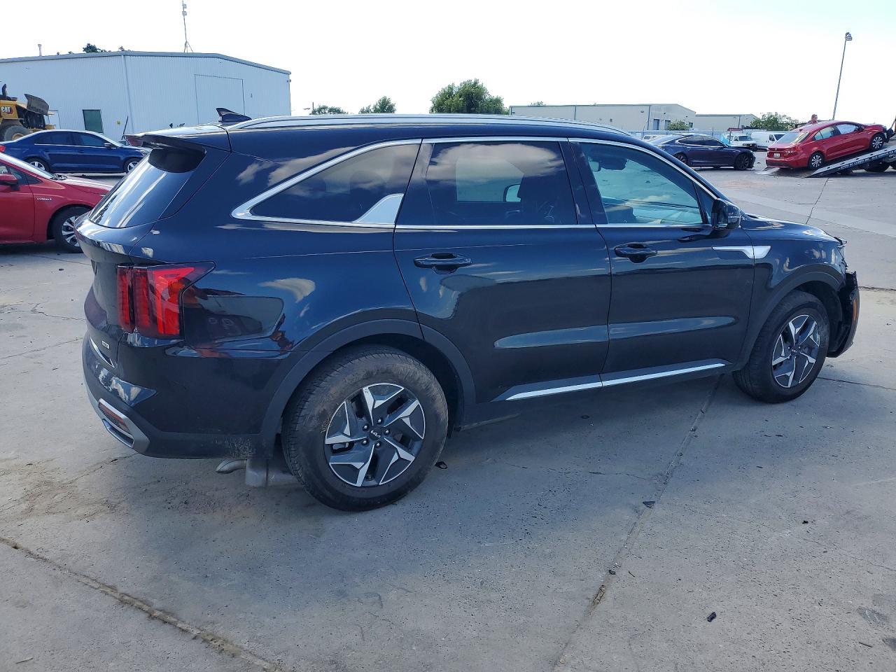 2023 KIA SORENTO