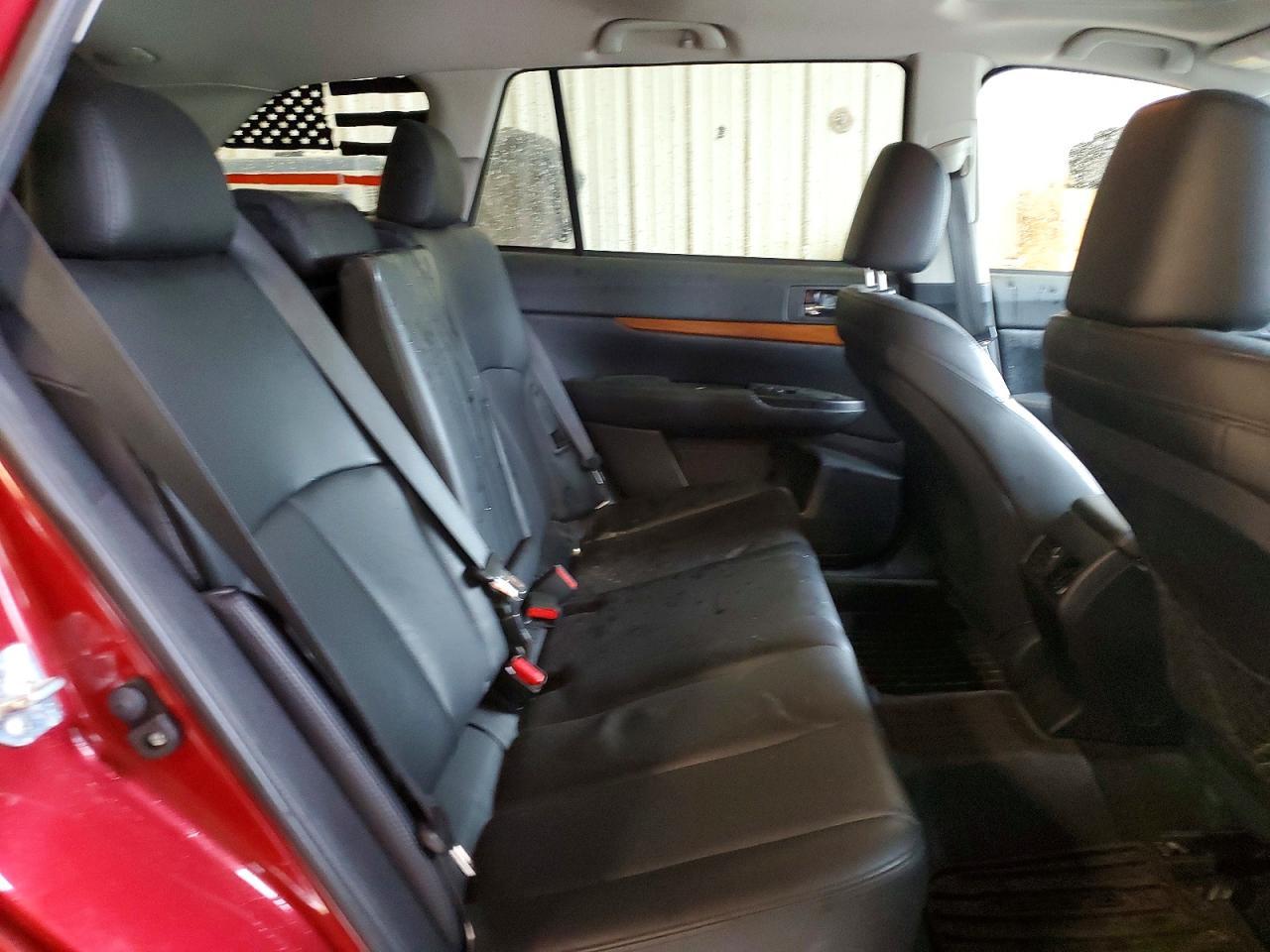 2013 SUBARU Outback